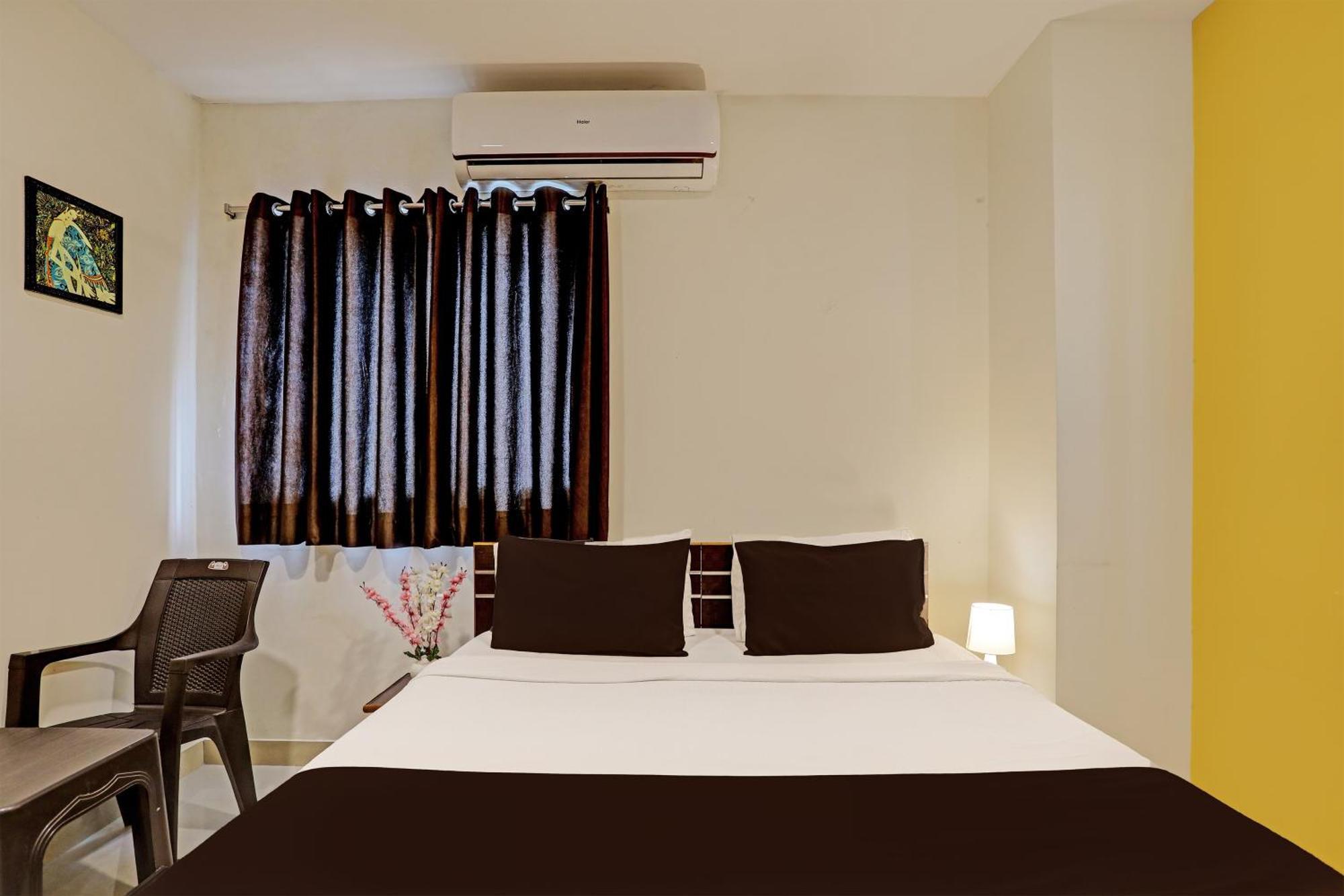 Capital O Saharsh Grand Near Shilparamam Hyderabad Exterior foto